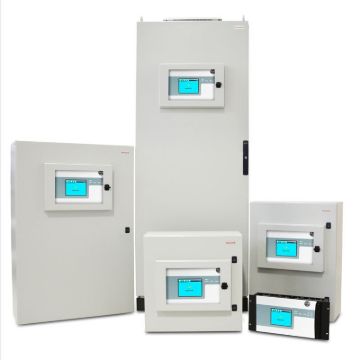 Picture of 19’’ Rack enclosure versions and Front Panel 5U Controller