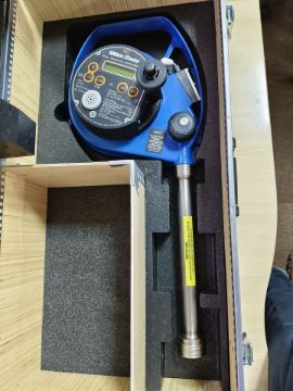 Hermetic UTImeter in box